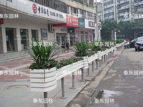 道路護(hù)欄花箱 道路護(hù)欄花箱