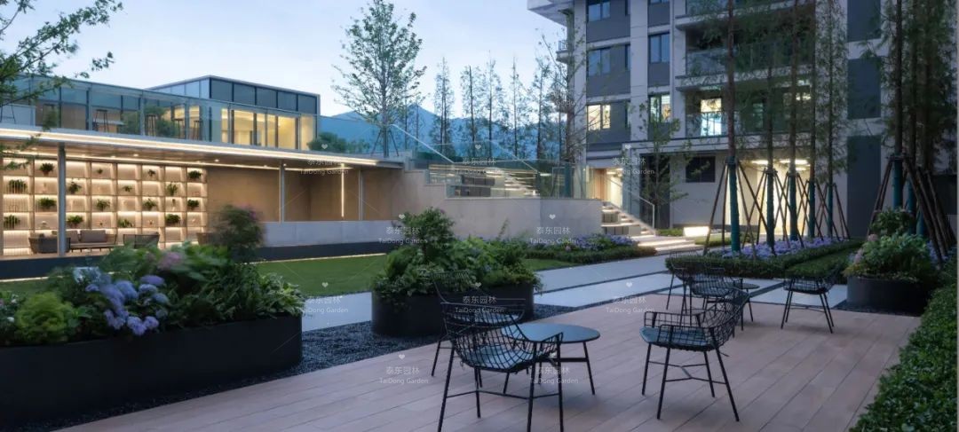 1675043671636443.jpg 花箱