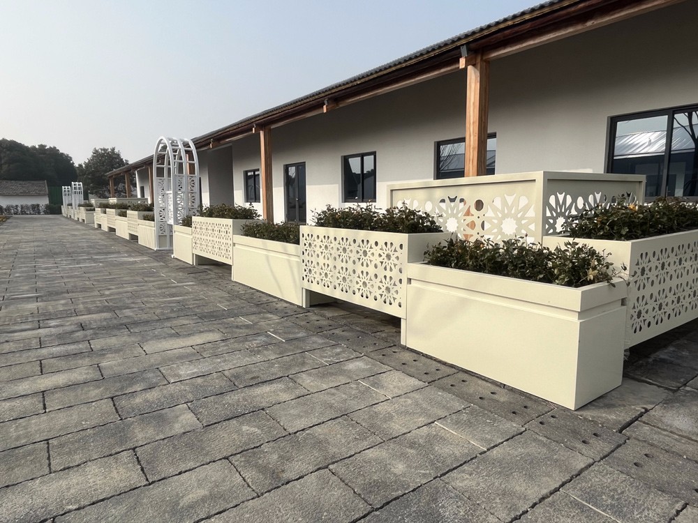 1704158320822650.jpg 花箱