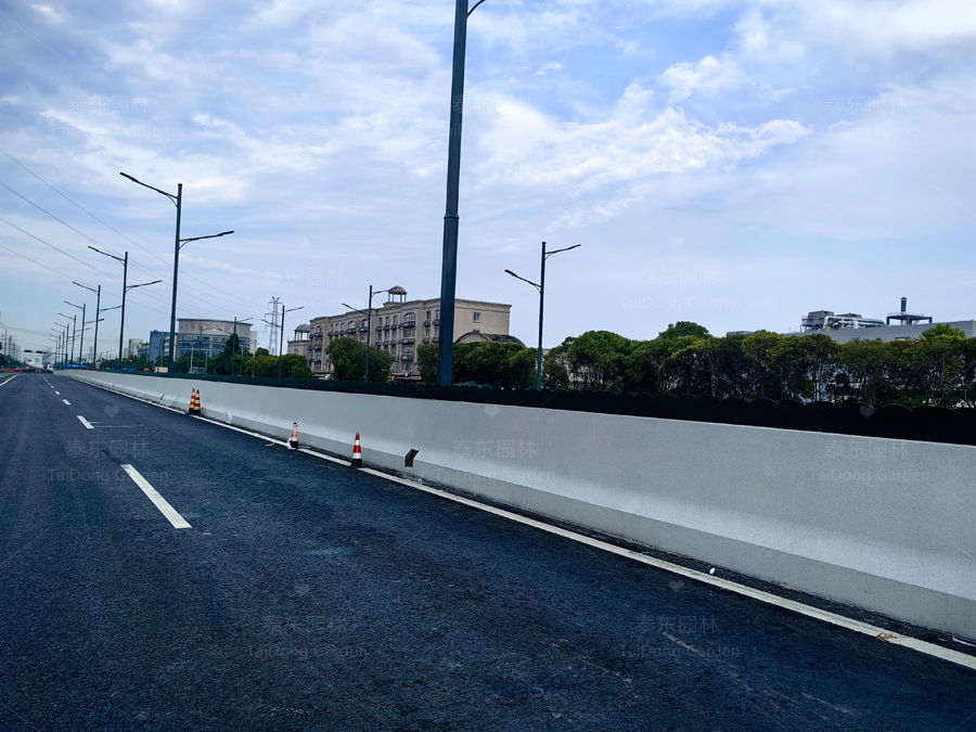 1716960182190318.jpg 花箱